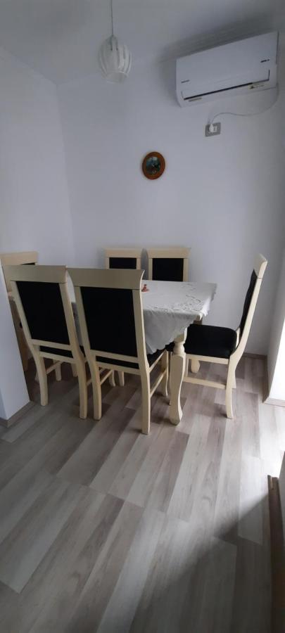 Apartament Clara Permet公寓 外观 照片